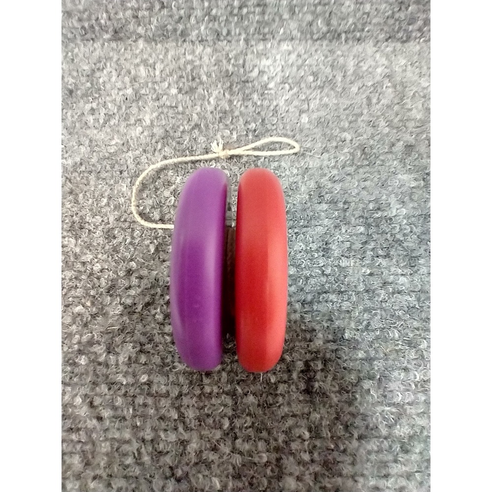 YoYoFactory The Oracle Yoyo Set Unisex OS Red Purple Looping Skill Toys - Picture 3 of 3